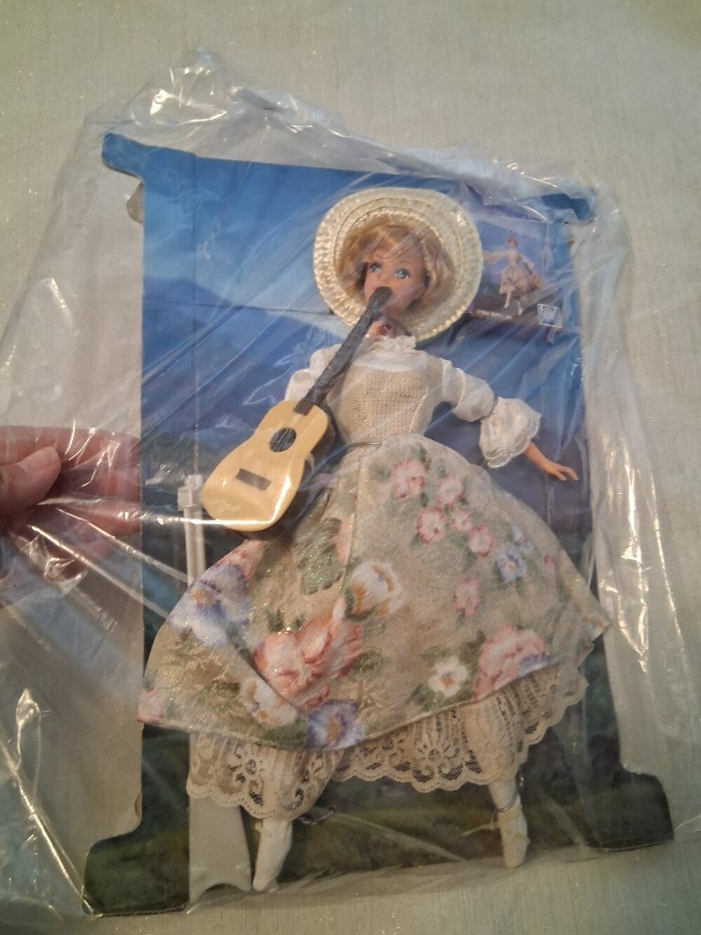 Barbie Maria The Sound of Music 1995 Hollywood Legends -NEW No Box No Shoes